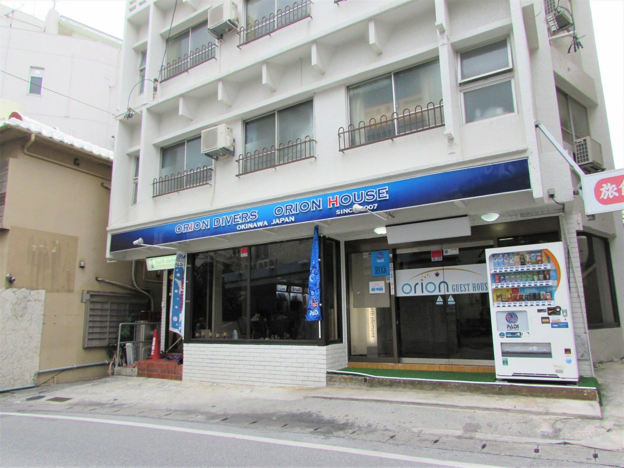 Orion Divers Guest House Naha Exterior foto
